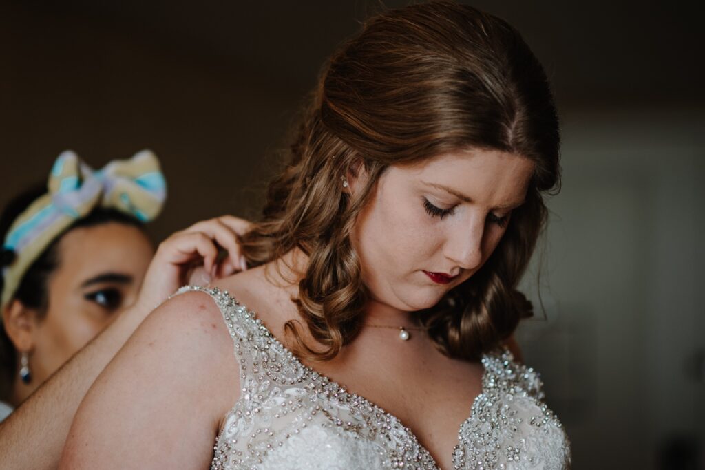 The bride gets ready for her intimate peoria wedding day