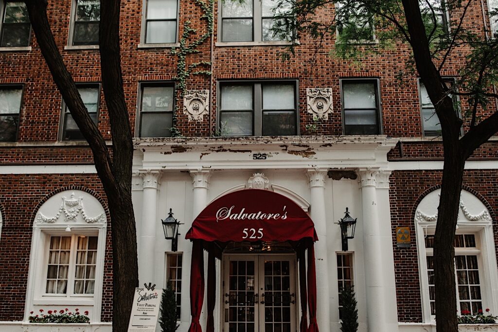 Photo of the outside of the restaurant Salvatore's in Chicago