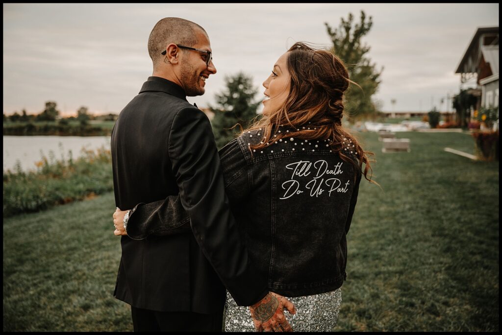 destihl brewery wedding couples portraits outside